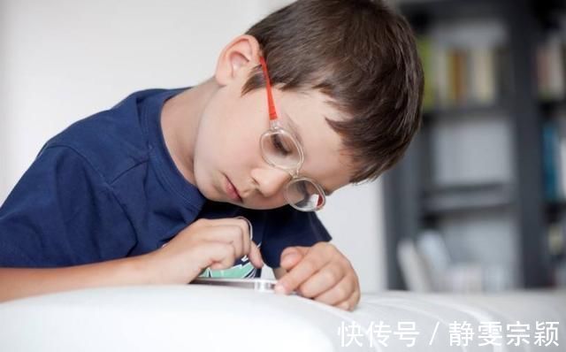 度数|最毁孩子视力的,不是你不让看的“手机”,也不是电视,而是它