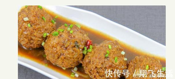 大厨教你做红烧狮子头,肉质鲜嫩不腻,你学会了吗