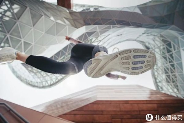 耐克 性价比超高的3款国产跑鞋,脚感不输耐克阿迪,买错要吃大亏