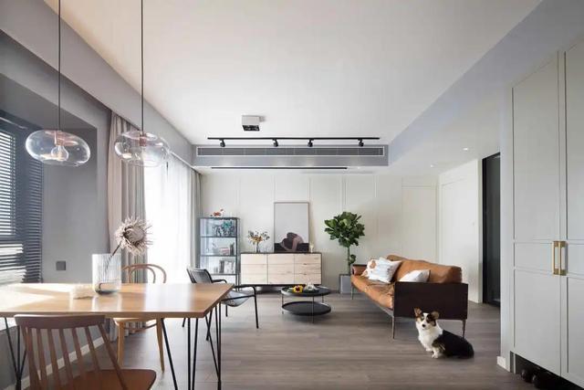 黄铜色|她家130平的新房，满足了我对家的一切期待，全屋干净利落超有品