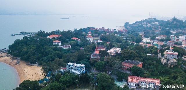 中国|中国最美城区之一，万千学生毕业旅行梦想之地，只为登顶日光岩！