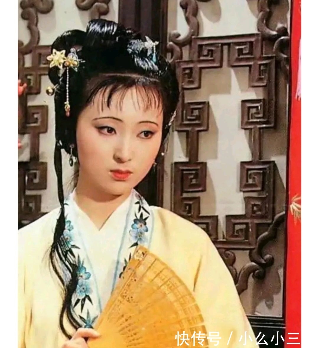 滴翠亭!反转黛玉和宝钗的情节,才能看清宝钗无端受赞美,黛玉无端受指责