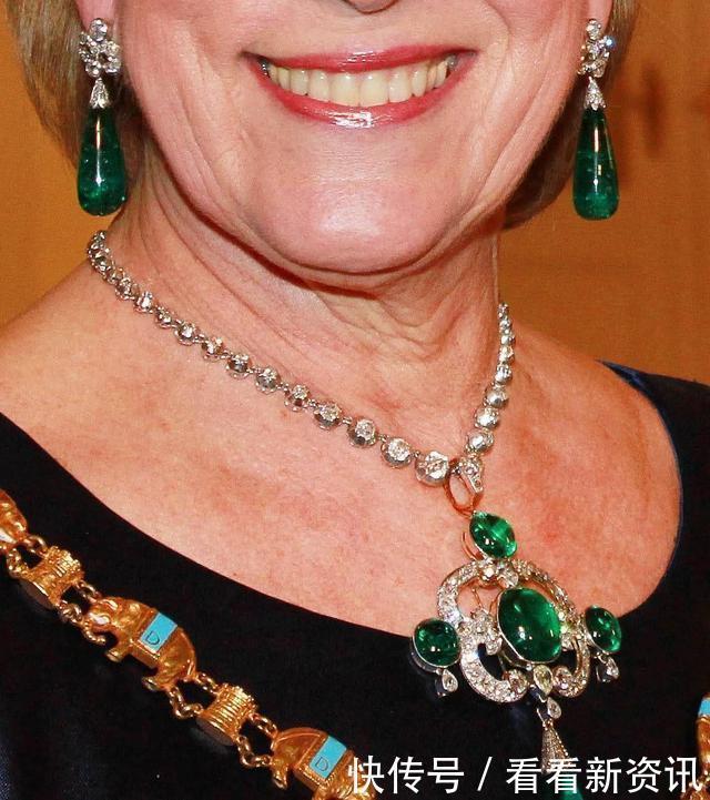 闲聊丨“与爱同名”,王室珠宝中那一抹醉人的颜色