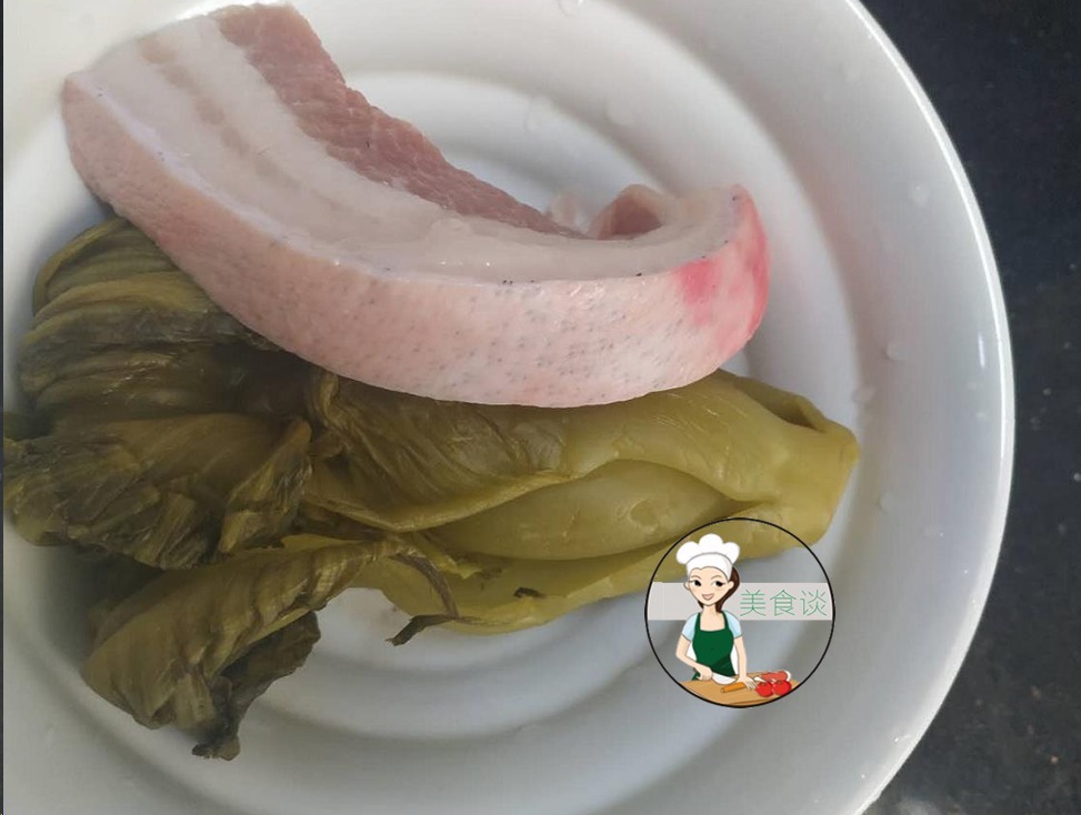 小米辣|五花肉和此菜真是绝配,过年就好这口,炒了一盘,上桌三两下光盘