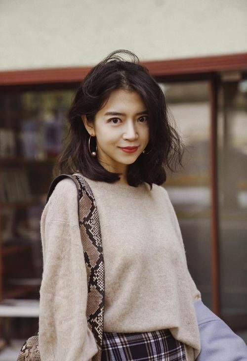 三木 太适合穿毛衣了,亲手教你搭配技巧,太洋气了