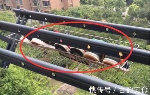 邻居|邻居家把阳台晾衣杆弄成这样,简直太机智了,回家也模仿一个
