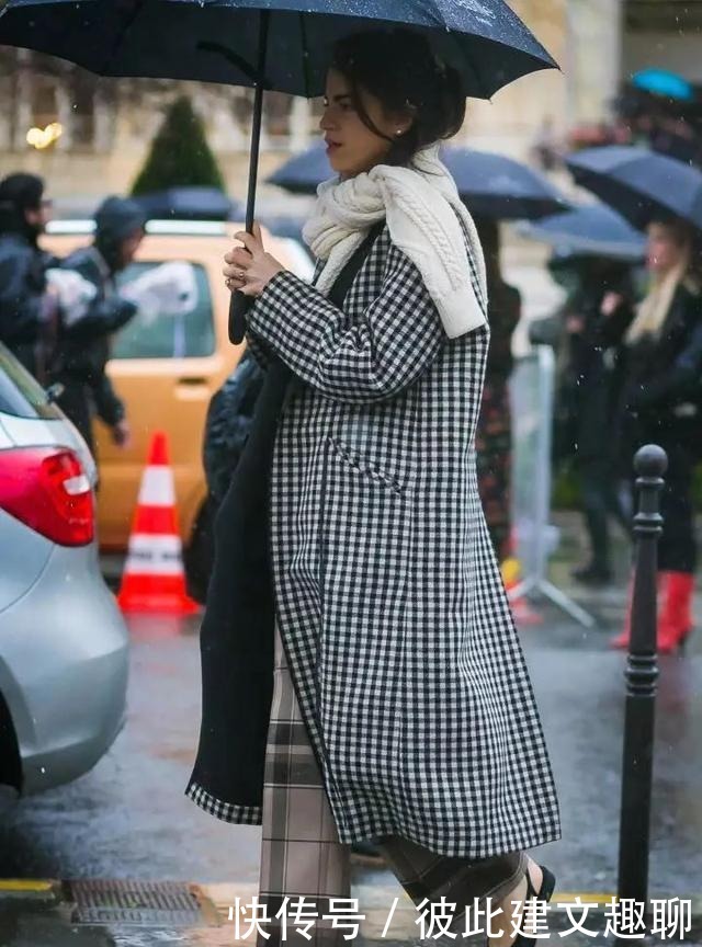 时髦|适合冬天穿的4条长裤!时髦又好看,还很显腿长