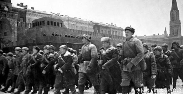 保卫|百万大军已经兵临城下,领袖仍坚持阅兵?时候才知道真是太英明