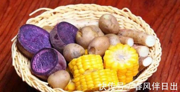 干果|有高血压的人,怎么吃三餐才能健康?三原则饭前,血压不会升高!