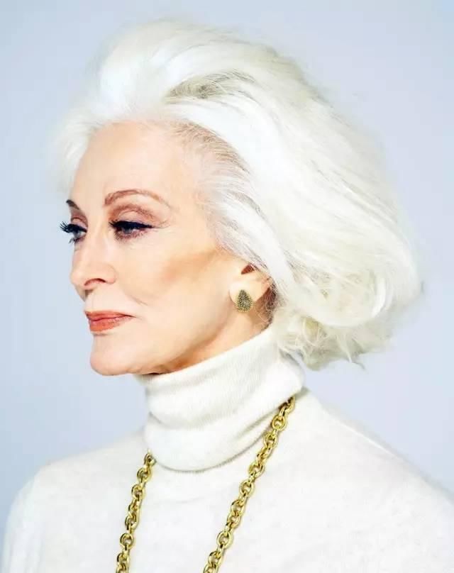 90岁名模卡门：19岁愁白头，错嫁3次， 2次财产归零，74年走T台