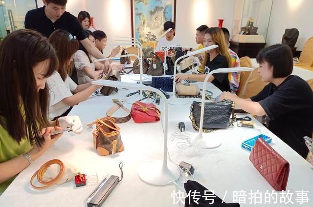 鉴定师!奢侈品鉴定师培训一般要学什么课程,难不难学!