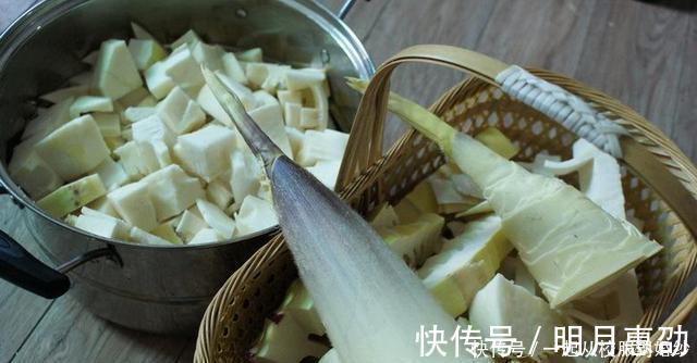 老农|农民稻草捆秧父抱子，大臣对不出下联羞愧回家，妻子对千古绝对！