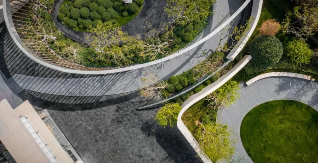  半围合|星环浮动，雁归云境