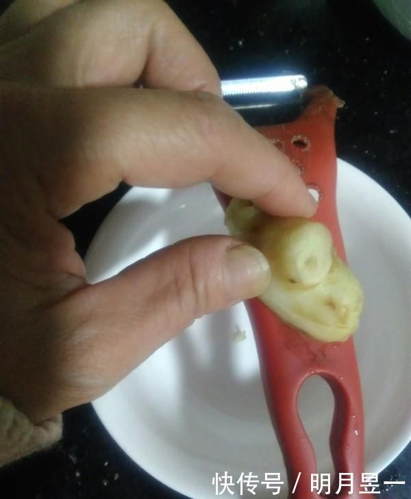 白酒最怕的解药,不是浓茶?家家都有它,酒前吃不易醉还护肝