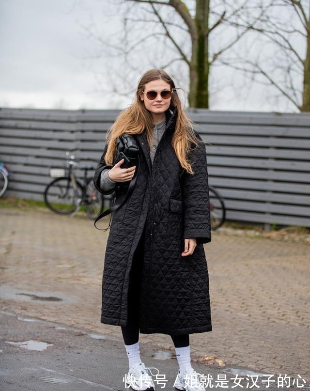 马甲 普通款式的棉服都扔了吧,格子棉服的时尚潮流来了,谁穿谁时尚!