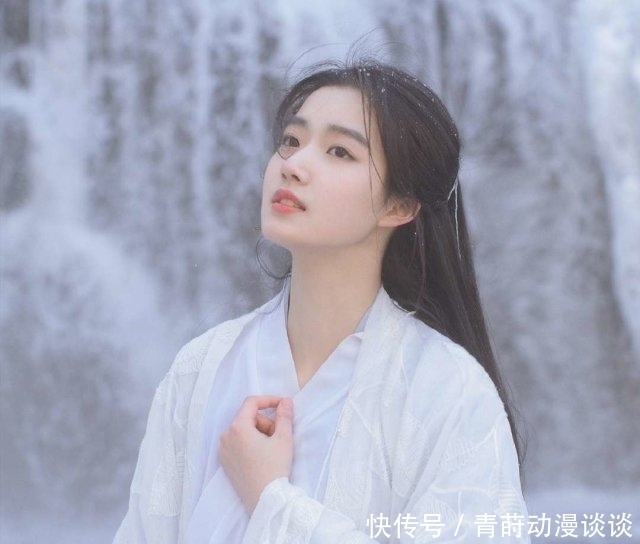 牛粪|《重生空间之破界传》:重活一世,不仅获得混沌空间,更是修炼..