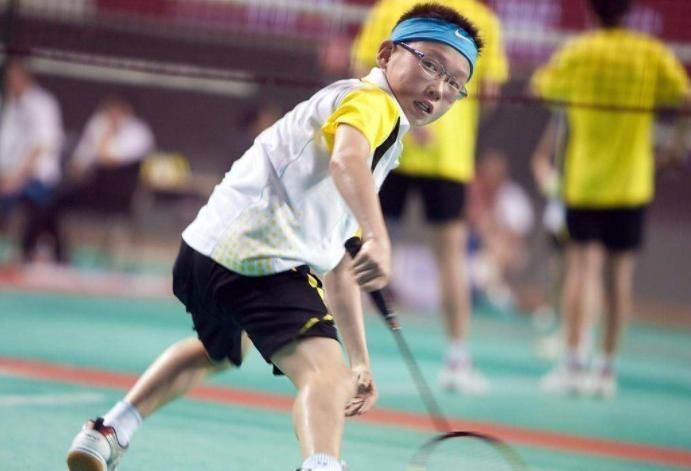 骨骼|孩子身高进入“猛长期”,会有3种不适,抓住机会多长几厘米