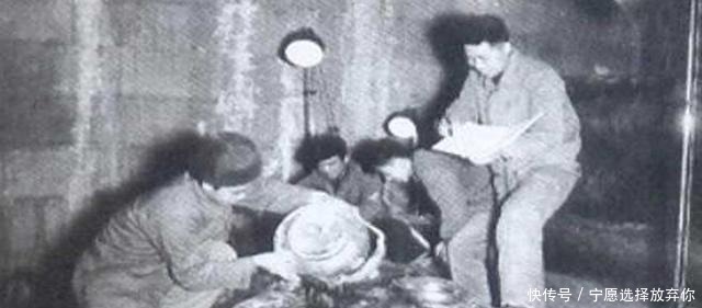 皇帝$皇陵开挖棺材打开后,尸身却摆了一个怪异的姿势,之前从来没见过!