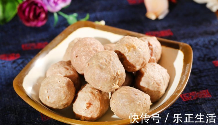 在外面买羊肉,记住这2个部位,肉质鲜嫩又美味!
