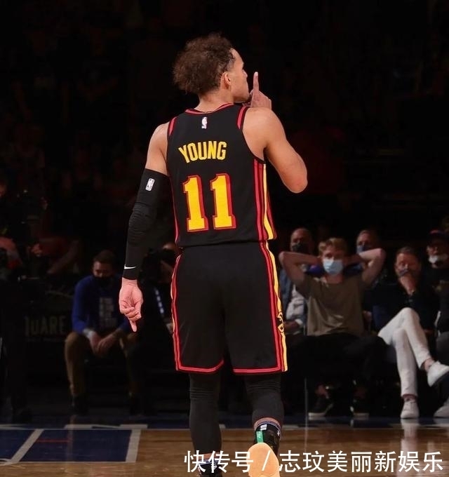 尼克斯|脚踩新鞋硬刚尼克斯万人球迷！吹杨一代像他一样年少轻狂