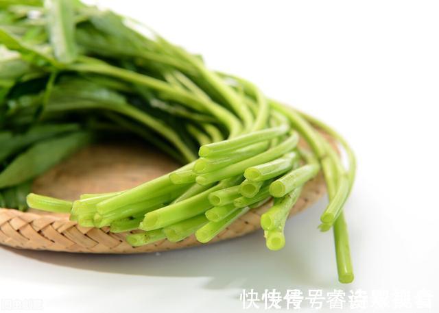 菠菜|这4种容易吃出结石的蔬菜，草酸含量一个比一个高，很多人不知道