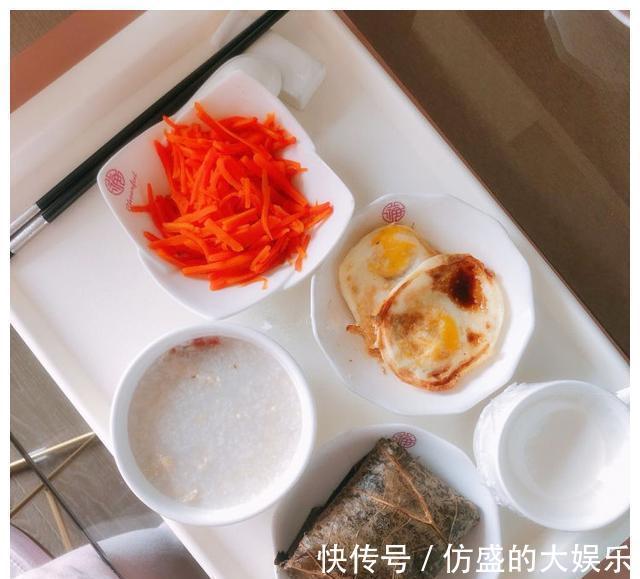 芹菜炒肉|这是一份清新、淡雅、营养均衡的月子餐菜单,光看着就咽口水了