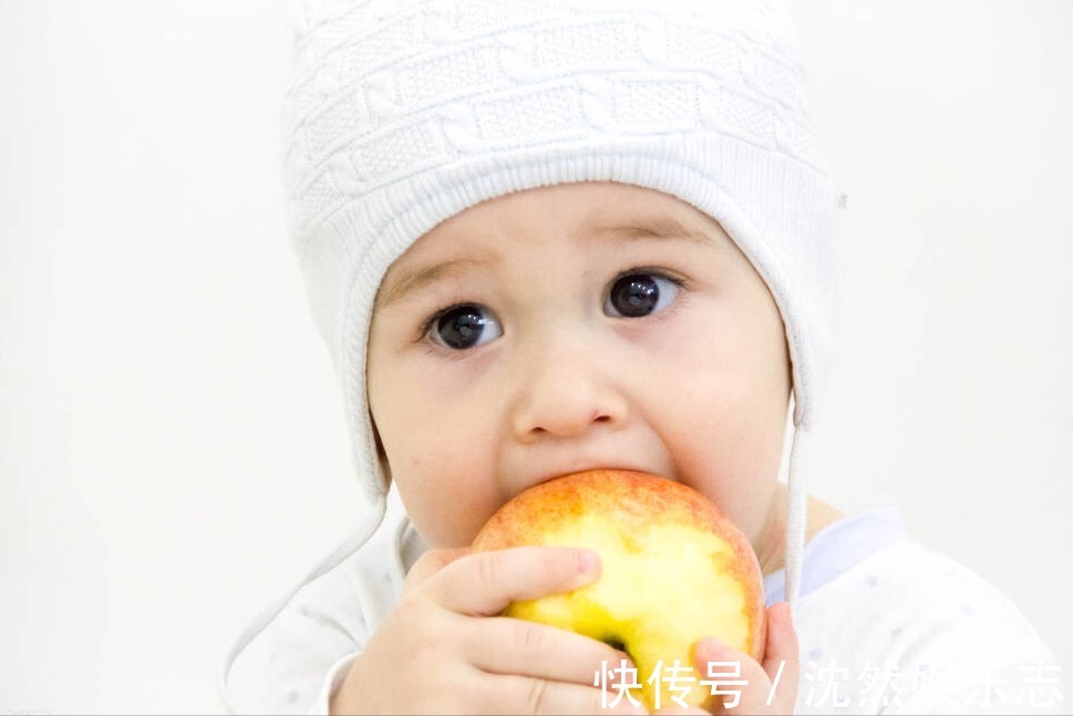 婴儿|宝宝智商高不高,从婴儿时期表现出的6个迹象中,就可以看出来