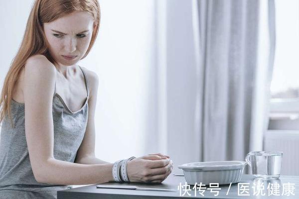 就医|身体经常有4种表现,肝脏或已被脂肪包围,需重视起来