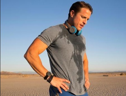 臭汗|出什么汗,得什么病:臭汗源于肝,虚汗源于肺,冷汗源于肾