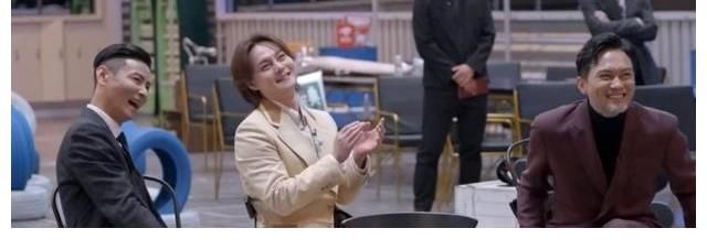 《披哥》成團(tuán)名單已經(jīng)出來(lái)，最終留下十七名成員，其中陳小春擋住無(wú)愧的第一名