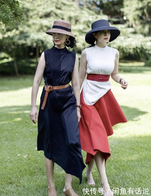 度假|暑期度假怎么穿才时髦上照?跟三木母女这样穿,每套都值得照搬