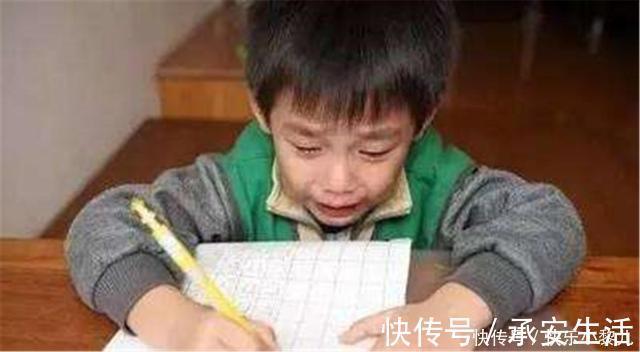 作业本|6岁儿子写作业写到凌晨,宝爸询问后怒撕作业本咱们不抄了