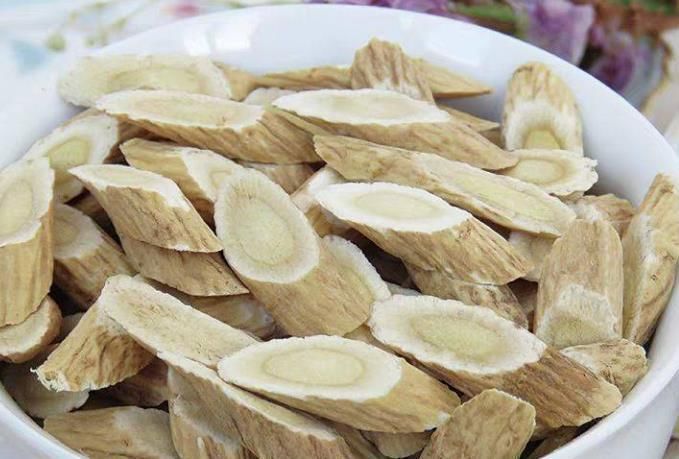 枸杞加點(diǎn)它,排出濕氣,氣色一天比一天好,肝臟也會(huì)感謝你