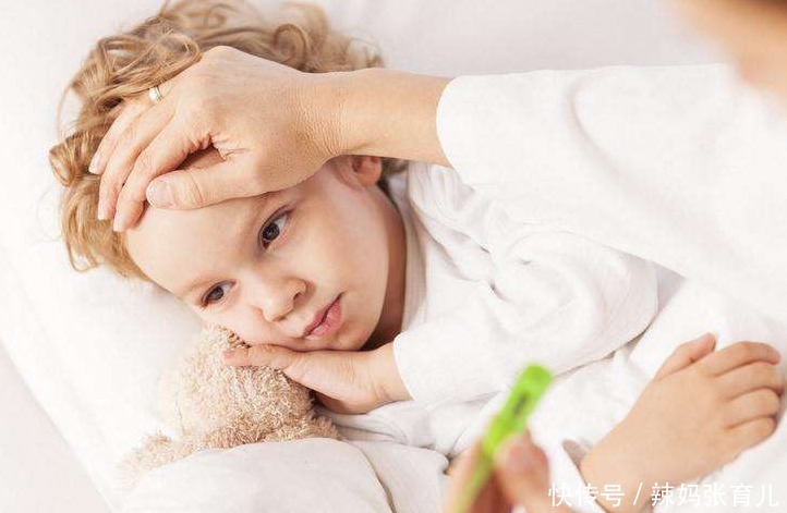 该不该|小孩发低烧该不该吃药，物理降温好，还是直接吃药？