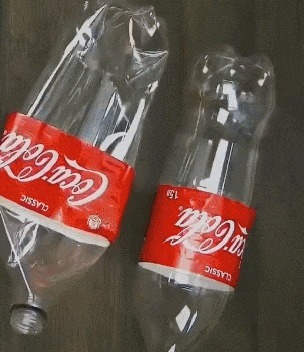 |搞笑GIF：我觉得老婆算的对，当然不是因为昨晚那顿饺子