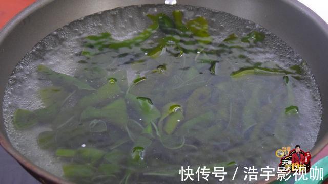 汤匙|凉拌海带最好吃的做法，简单美味又馋人，看看你喜欢吃不