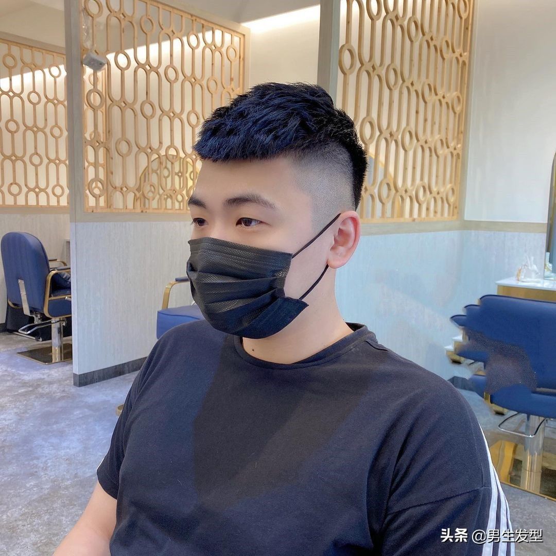 阿北 男生夏季别乱剪发型,这6款造型潮流帅气,千万别错过
