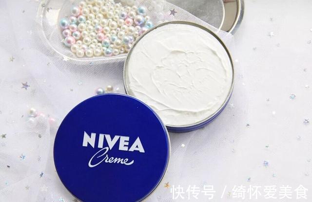 护肤品 皮肤过了50岁,超市的4款面霜值得尝试,平价滋润肤感好