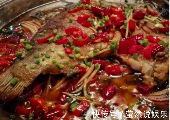 荤素搭配的几道家常菜,色泽诱人,鲜香下饭,家人吃的高兴又满足