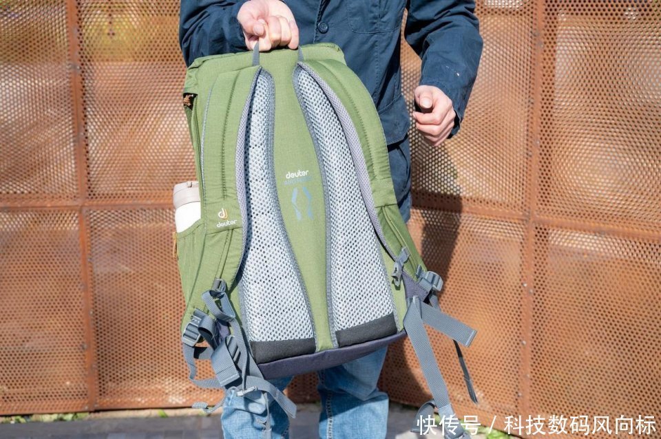 多特w更适合步行者的背包,让日常通勤更轻松,多特Walker通勤包体验