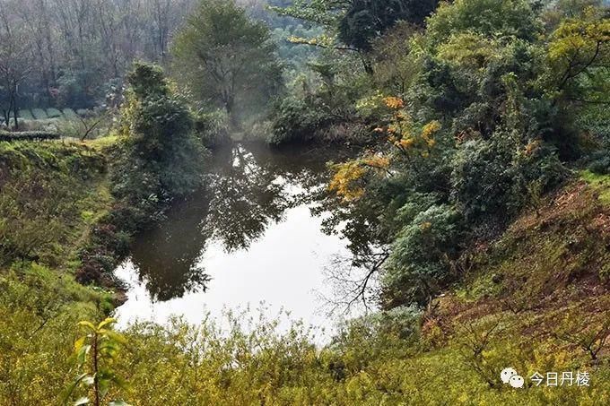 当地村民|顺龙月南山