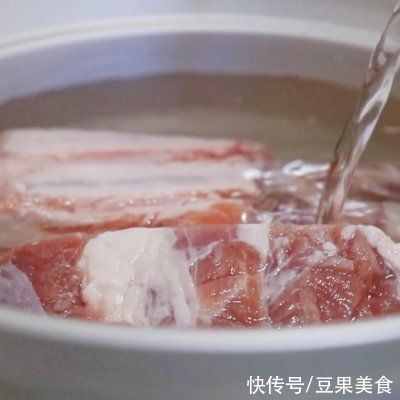 这么好吃的梅菜扣肉做法，现在知道还不晚