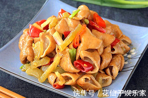 鸭胗|端上桌争相伸筷的除夕年夜饭，好吃好做真解馋，家人吃得不亦乐乎