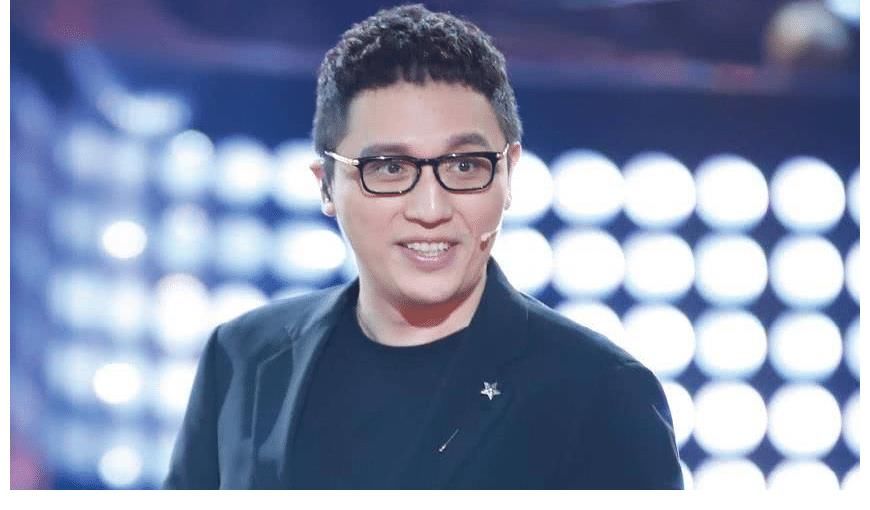 從“浙江一哥”到備受爭(zhēng)議，華少就這樣改寫了自己的結(jié)局