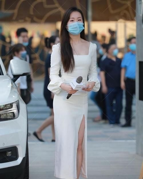 优雅感 入秋选择白色长裙,让你轻松应对不同场合,美出专属的优雅感