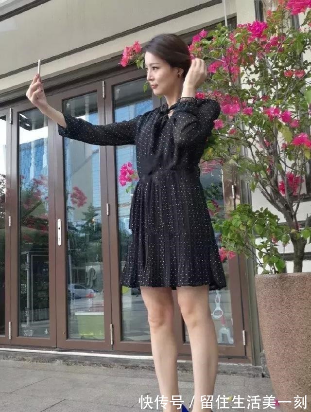 连衣裙 黄白连衣裙姐妹花,气质迷人,走哪都能成为焦点!