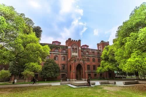 河海大学和苏州大学，江苏的两所211大学，哪个更强？