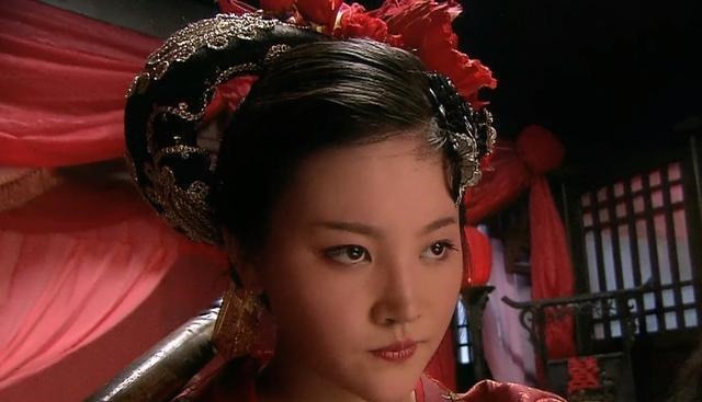 宋江|为什么宋江自己不娶扈三娘,也不将她嫁给林冲花荣,而是嫁给王英