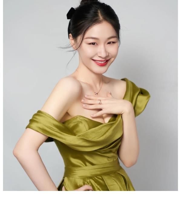 沉浸式職場推理綜藝來襲，章澤天綜藝首秀，還是要進軍娛樂圈了？