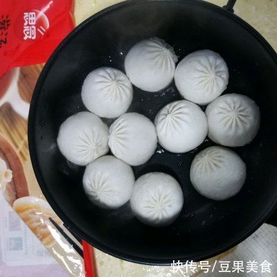 简单美味，水煎脆皮灌汤包走起
